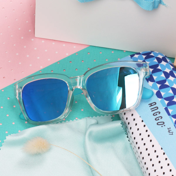 blue sea sunglasses